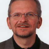 Portrait von Uwe-Jens Rössel