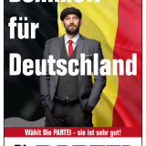 Ein Plakat von Die PARTEI. Direktkandidat Benkhoff steht vor einer belgischen Flagge. Auf dem Plakat steht „Benkhoff für Deutschland“.