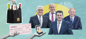 (Ex)-Minister Steinmeier, Schäuble, Altmaier, Heil mit Geschenken (Symbolbild)